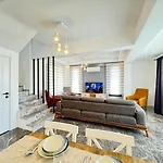 Yasam 2 Apartment *